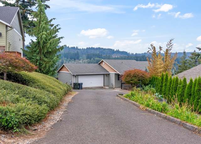 Property at 743 SE Forest Glen Rd, Estacada, OR 97023, 4 beds, 2.5 baths