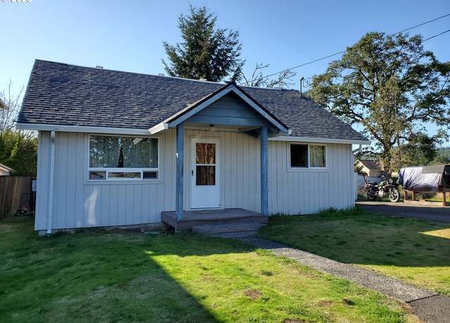 Photo of 391 N 2nd St, St. Helens, OR 97051