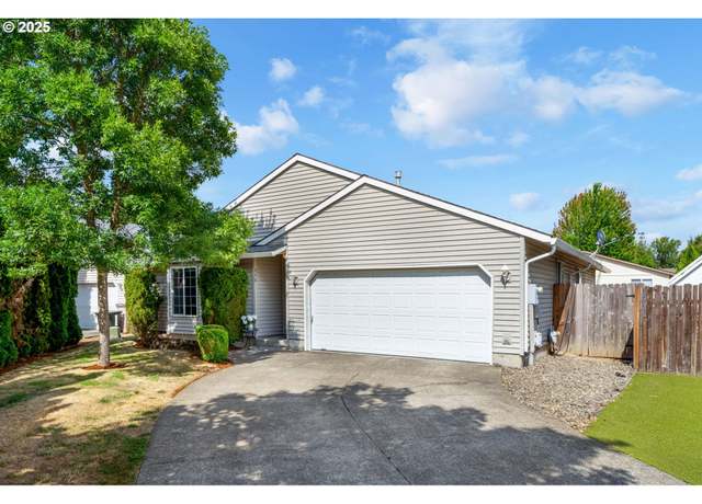Property at 558 SE 71st Ave, Hillsboro, OR 97123, 3 beds, 2 baths