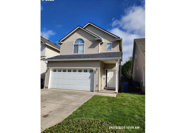 Property at 13816 NE 63rd St, Vancouver, WA 98682, 3 beds, 2.5 baths
