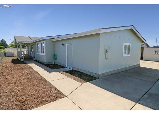 Property at 2588 Maia Loop, Springfield, OR 97477, 3 beds, 2 baths