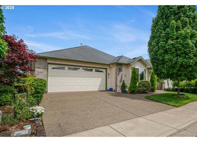 Property at 724 SE ST Andrews Ln, Dallas, OR 97338, 2 beds, 2 baths
