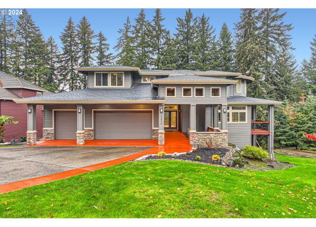 Property at 13829 SE Claremont St, Happy Valley, OR 97086, 5 beds, 3.5 baths