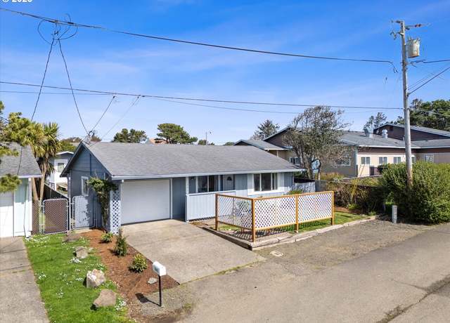 Property at 1441 NW 18th St, Lincoln City, OR 97367, 3 beds, 2 baths