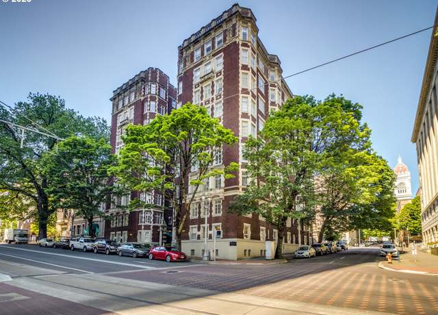 Property at 1209 SW 6th Ave #402, Portland, OR 97204, 2 beds, 1 bath