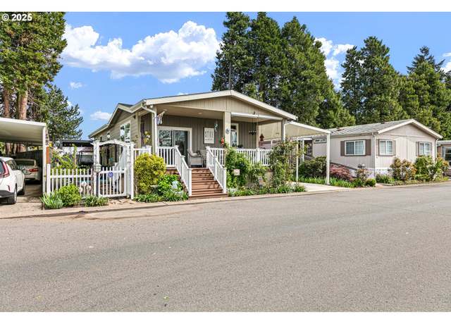 Property at 1800 Lakewood Ct #63, Eugene, OR 97402, 3 beds, 2 baths