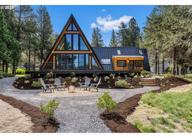 Property at 54665 Silver Fox Dr, Bend, OR 97707, 4 beds, 3 baths