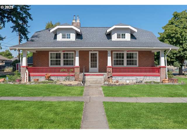 Property at 217 N Grant St, Goldendale, WA 98620, 4 beds, 2.5 baths