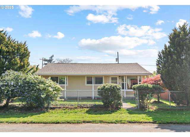 Property at 6506 SE 77th Ave, Portland, OR 97206, 3 beds, 2 baths