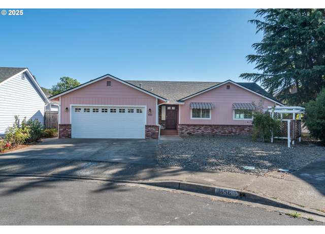 Property at 1666 NW Jennifer Ct, Roseburg, OR 97471, 2 beds, 2 baths