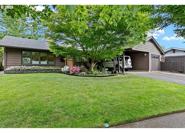 Property at 3240 Dapple Way, Eugene, OR 97401, 4 beds, 2 baths