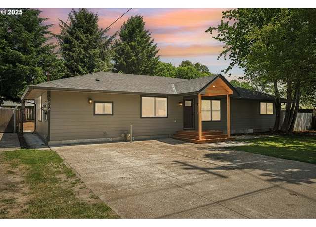 Property at 2404 N College St, Newberg, OR 97132, 3 beds, 2 baths