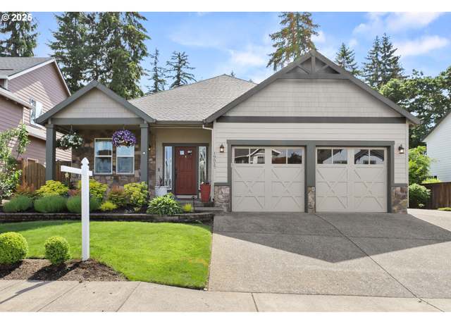 Property at 19517 Hummingbird Loop, Oregon City, OR 97045, 4 beds, 2 baths