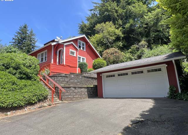 Property at 560 N 10th St, Coos Bay, OR 97420, 3 beds, 1 bath