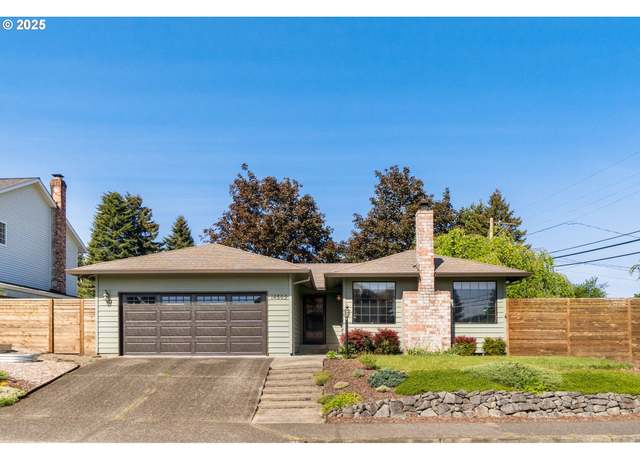 Property at 14805 SE Greenview Ave, Milwaukie, OR 97267, 3 beds, 2 baths