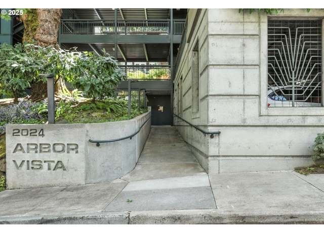 Property at 2024 SW Howards Way, Portland, OR 97201, 3 beds, 2 baths