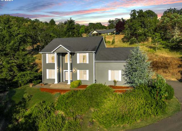 Property at 1240 NE Cambrian Ct, Roseburg, OR 97470, 4 beds, 2.5 baths