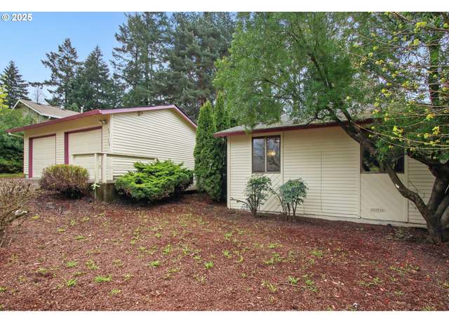 Property at 401 SW 121st Pl, Portland, OR 97225, 5 beds, 4 baths