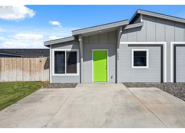 Property at 1044 NE Emerald Dr, Hermiston, OR 97838, 3 beds, 2 baths