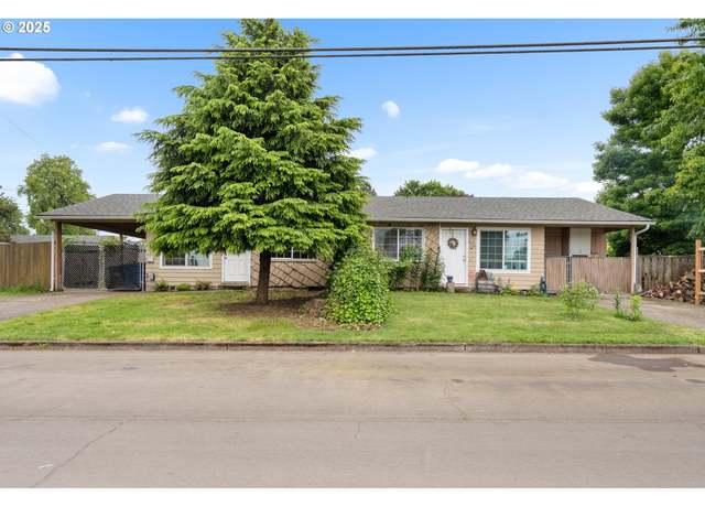 Property at 2101 E 35th St, Vancouver, WA 98663, 4 beds, 2 baths