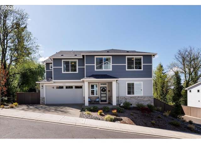 Property at 8588 SW Summit Ct, Portland, OR 97225, 5 beds, 3 baths