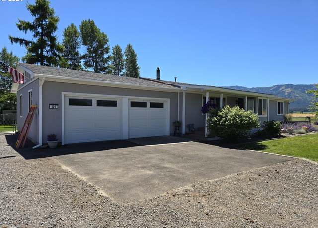 Property at 201 Donvegan St, Summerville, OR 97876, 3 beds, 2 baths