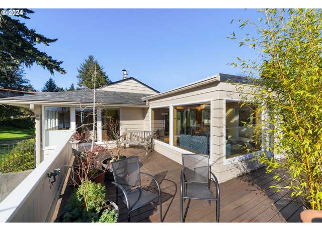 Property at 1198 Winsor Ave, North Bend, OR 97459, 5 beds, 3 baths