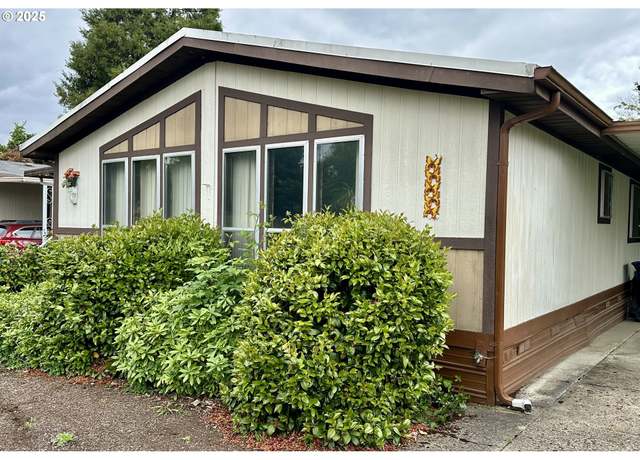 Property at 1400 Candlelight Dr #99, Eugene, OR 97402, 3 beds, 2 baths