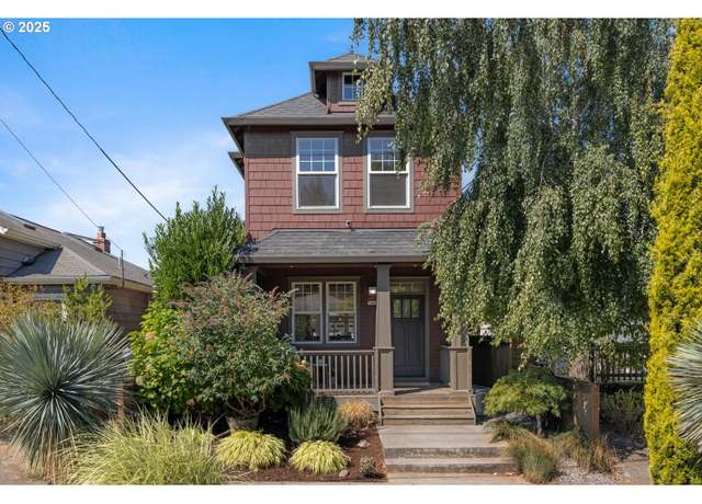 Property at 7045 N Missouri Ave, Portland, OR 97217, 3 beds, 2.5 baths