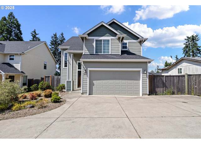 Property at 229 S 70th St, Springfield, OR 97478, 3 beds, 2.5 baths