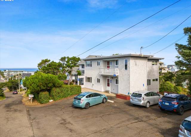 Property at 1127 SW Abbey St, Newport, OR 97365, 7 beds, 5 baths