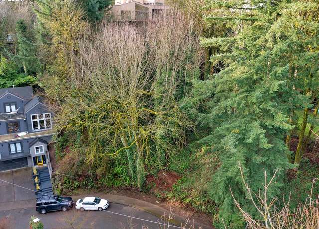 Property at 3132 SW Hampshire St, Portland, OR 97205