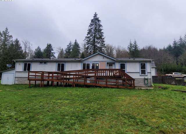 Property at 183 Redbud Rd, Longview, WA 98632, 3 beds, 2 baths