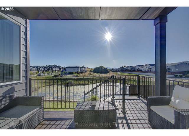 Property at 17606 NW 7th Ave, Ridgefield, WA 98642, 4 beds, 2.5 baths