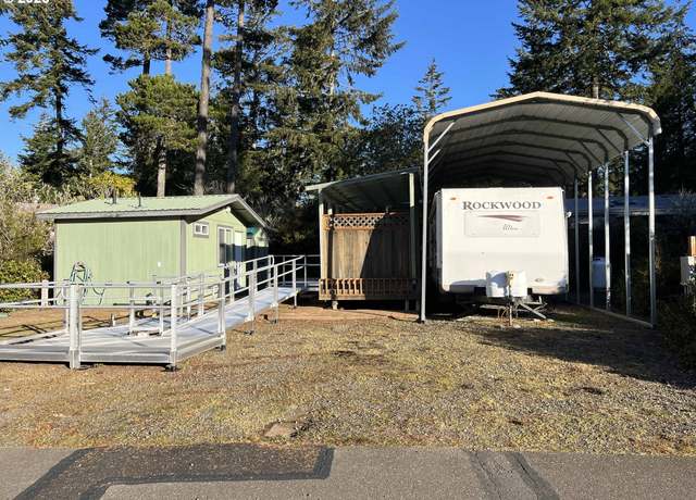 Property at 251 Outer Dr, Florence, OR 97439