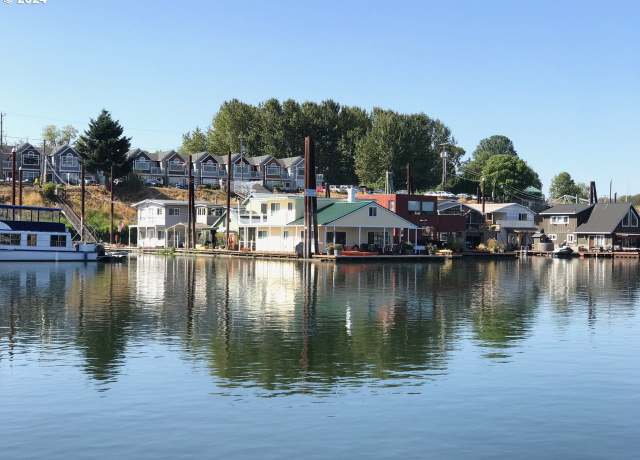 Property at 415 N Bridgeton Unit A, Portland, OR 97217, 2 beds, 2 baths