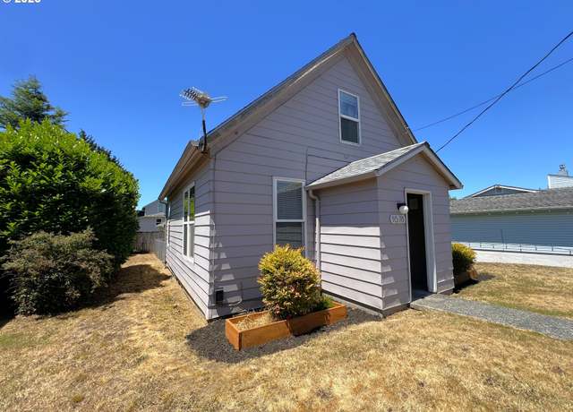 Property at 1678 Meade St, North Bend, OR 97459, 3 beds, 1 bath