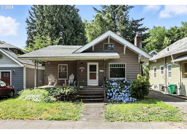 Property at 2878 SE Tibbetts St, Portland, OR 97202, 2 beds, 1 bath