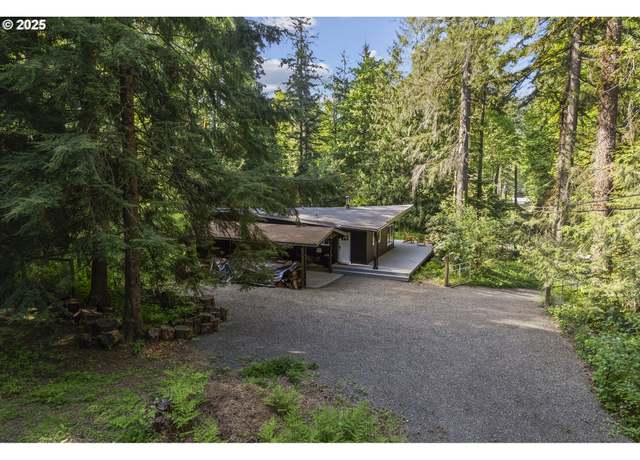 Property at 20939 E Country Club Rd, Brightwood, OR 97011, 4 beds, 2 baths
