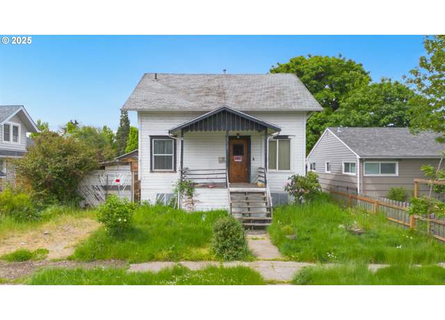 Property at 2265 4th St, Salem, OR 97301, 4 beds, 1 bath