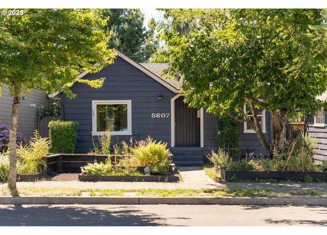 Property at 8607 N Curtis Ave, Portland, OR 97217, 2 beds, 1 bath