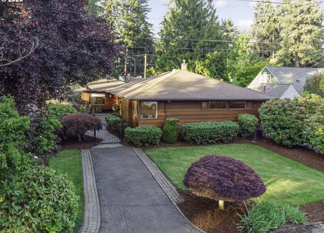 Property at 4204 NE Maywood Pl, Portland, OR 97220, 3 beds, 2 baths