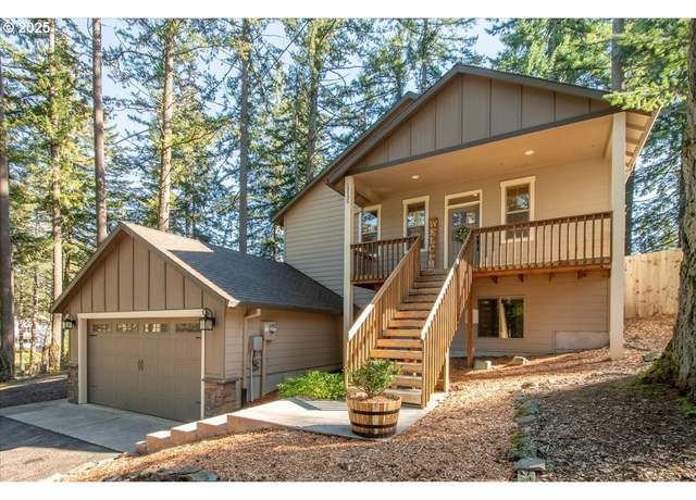 Property at 13135 SE Winston Rd, Damascus, OR 97089, 3 beds, 2.5 baths