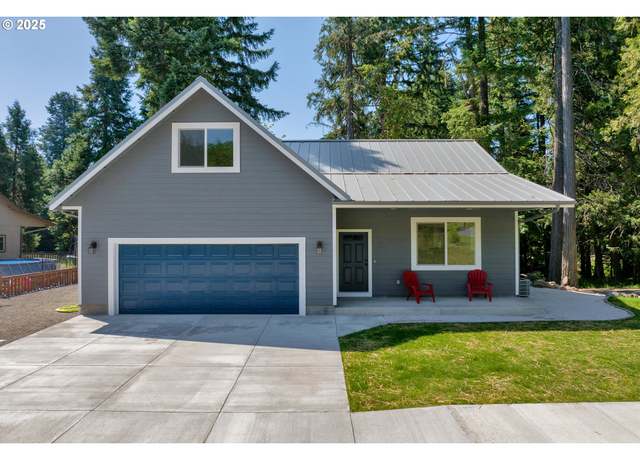 Property at 48438 E Meadow Way, Oakridge, OR 97463, 4 beds, 2.5 baths
