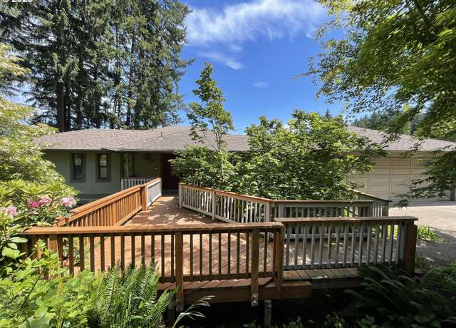 Property at 2355 Panorama Dr, Eugene, OR 97405, 4 beds, 2.5 baths