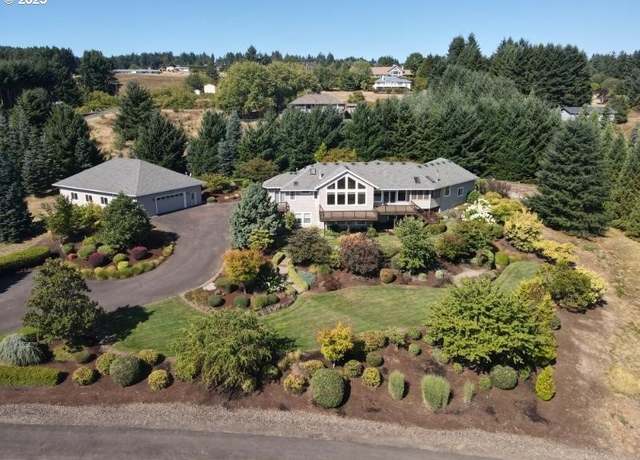 Property at 32333 SW Laurel Rd, Hillsboro, OR 97123, 2 beds, 3 baths