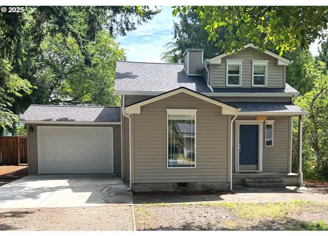 Property at 1751 Britton St, West Linn, OR 97068, 3 beds, 1.5 baths