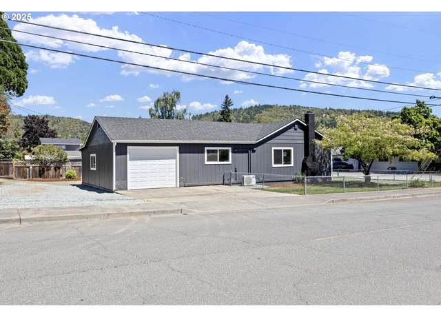 Property at 514 E 2nd Ave, Riddle, OR 97469, 4 beds, 2 baths