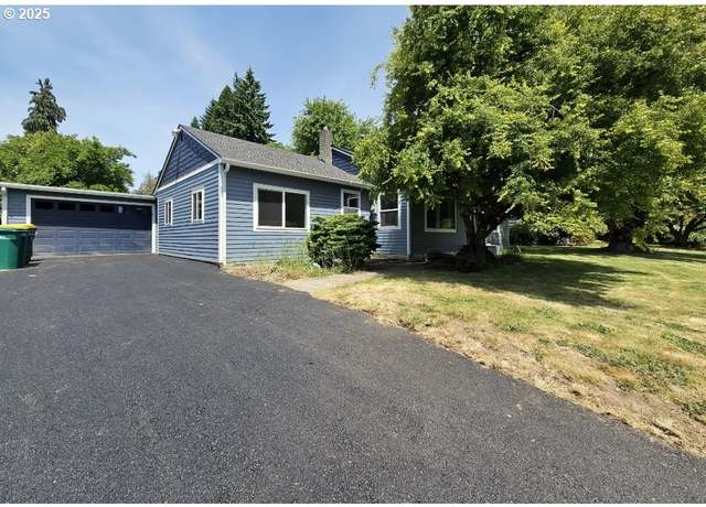 Property at 7331 SW Oak St, Tigard, OR 97223, 3 beds, 1.5 baths