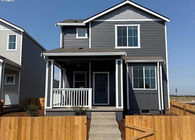 Property at 1205 Parkside Ave, Woodburn, OR 97071, 3 beds, 2.5 baths